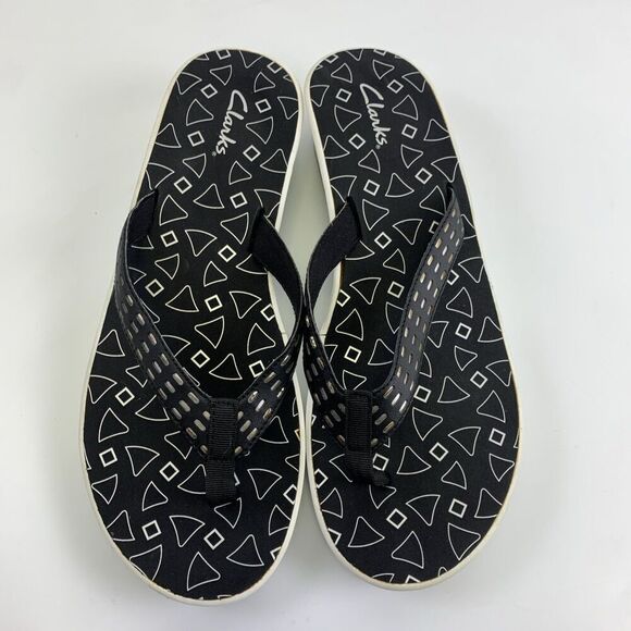 Clarks Liya Bevin Sandal Thong Slip On Low Wedge Black Metallic Cut Out Women 11 - Picture 6 of 15